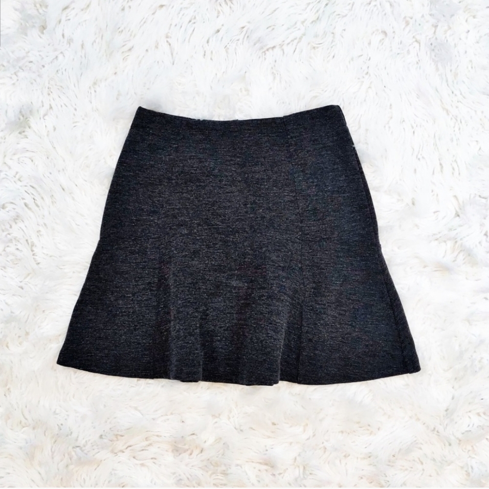 Loft gray ribbed fit and flare skirt